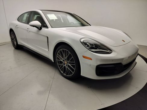Certified 2023 Porsche Panamera 4 Platinum Edition AWD/4WD image 3