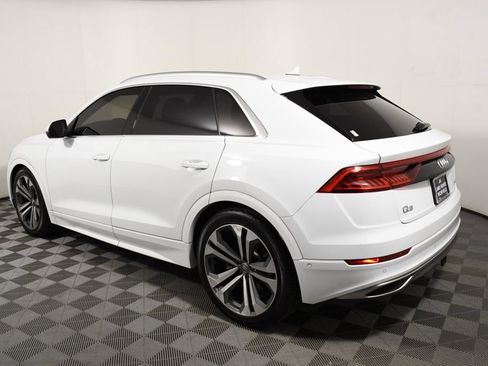 Used 2019 Audi Q8 Prestige w/ Luxury Package AWD/4WD image 3