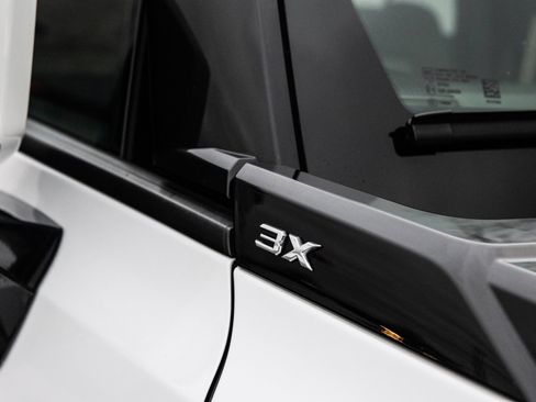 Used 2024 GMC Hummer EV 3X w/ Battery Pack, 24 Module Pack image 38