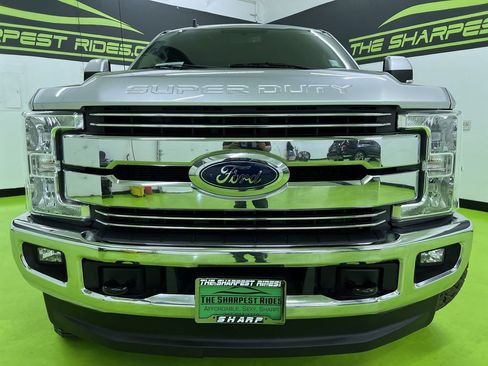 Used 2019 Ford F250 Lariat w/ Lariat Value Package AWD/4WD image 3