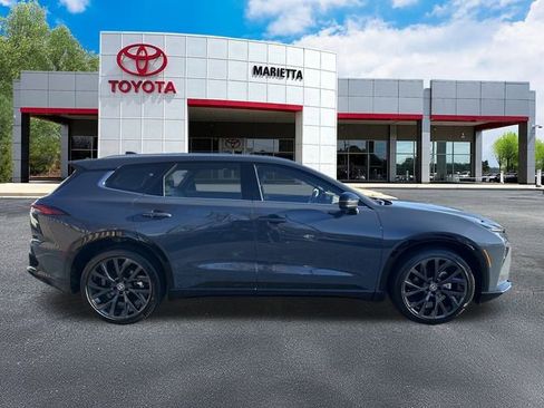 Used 2025 Toyota Crown Signia image 31