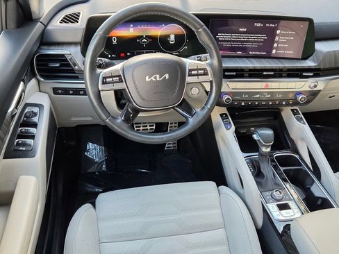 Used 2025 Kia Telluride SX Prestige AWD/4WD image 14