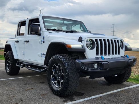 Used 2021 Jeep Wrangler Unlimited Rubicon 4xe w/ Cold Weather Group AWD/4WD image 6