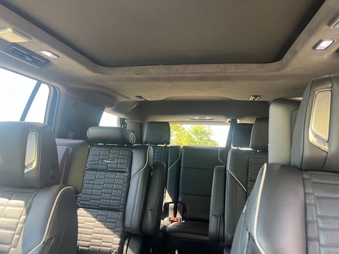 Used 2024 Cadillac Escalade Sport Platinum AWD/4WD image 38