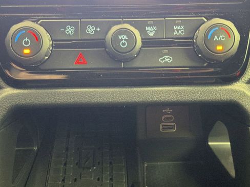 Certified 2025 Ford Ranger Raptor image 17