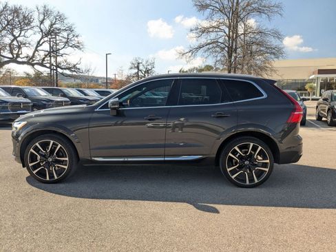 Used 2023 Volvo XC60 B5 Ultimate w/ Climate Package image 6