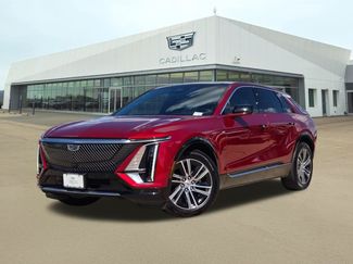 Used 2024 Cadillac Lyriq Luxury w/ LPO, Floor Liner Package AWD/4WD video 1