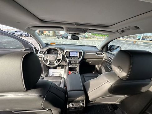 Used 2023 GMC Acadia SLT w/ Elevation Edition image 21