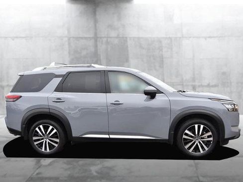 Certified 2024 Nissan Pathfinder Platinum w/ Cargo Package image 5