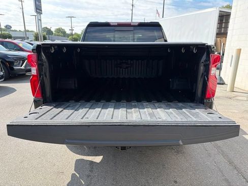 Certified 2022 Chevrolet Silverado 1500 LTZ AWD/4WD image 4