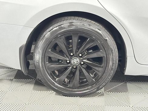 Used 2024 Toyota Camry SE FWD image 31