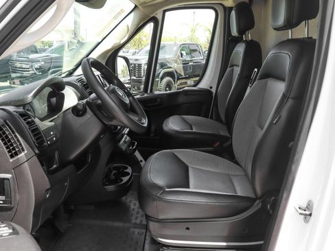 Used 2025 RAM ProMaster 3500 w/ Convenience Group FWD image 22