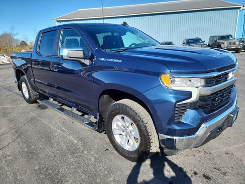 Certified 2022 Chevrolet Silverado 1500 LT image 2