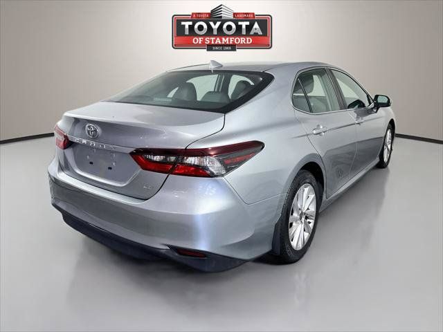 Certified 2022 Toyota Camry LE FWD image 7