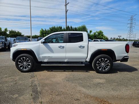 Used 2026 GMC Canyon Denali AWD/4WD image 2