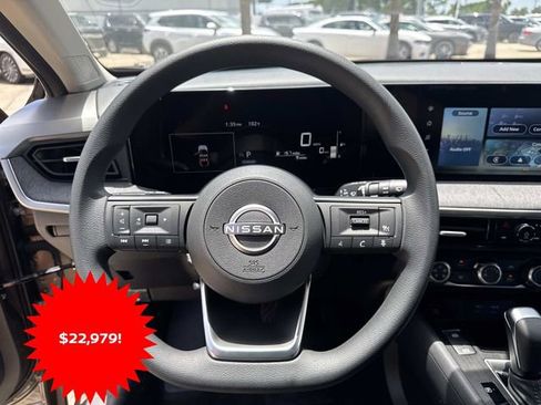 New 2025 Nissan Kicks SV w/ Interior Electronics Package image 13