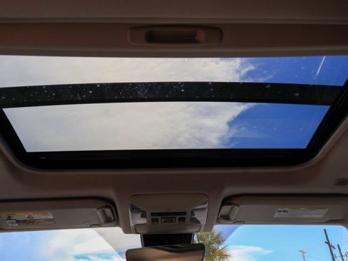Used 2025 Toyota RAV4 Limited FWD image 13