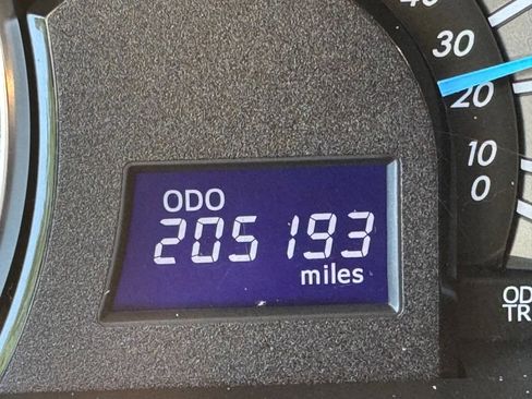 Used 2013 Toyota Camry SE FWD image 18