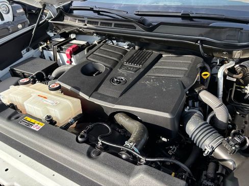 Used 2022 Toyota Tundra SR5 image 29