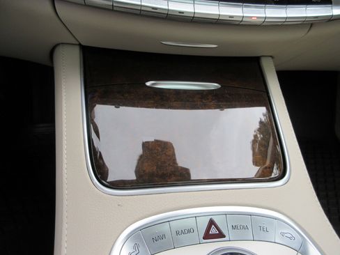 Used 2017 Mercedes-Benz S 550 Sedan image 54