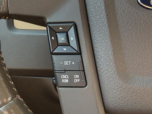 Used 2014 Ford F150 XLT w/ Equipment Group 302A Luxury AWD/4WD image 13