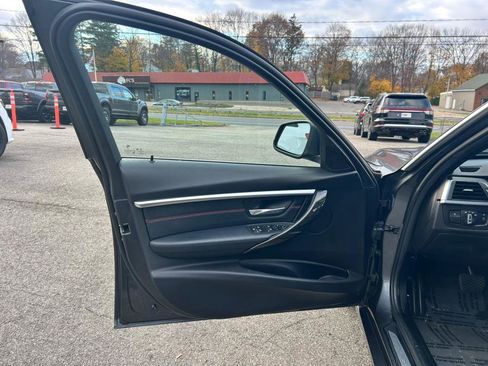 Used 2017 BMW 330i xDrive Sedan image 6