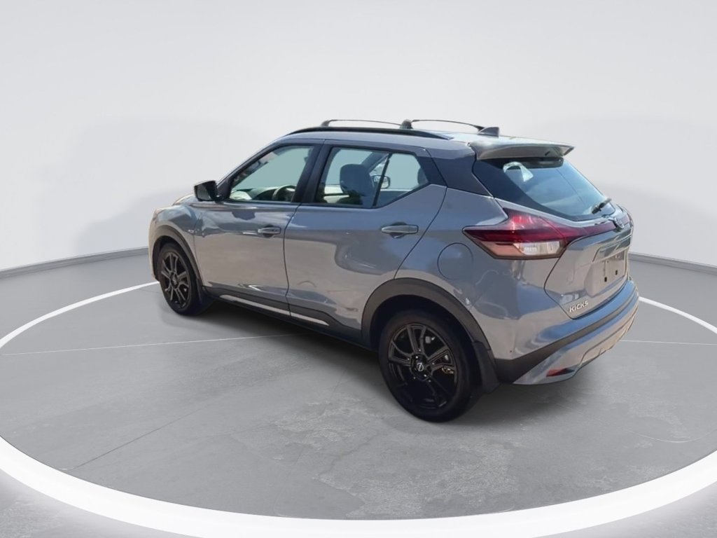 Used 2024 Nissan Kicks SR w/ SR Premium Package FWD image 6