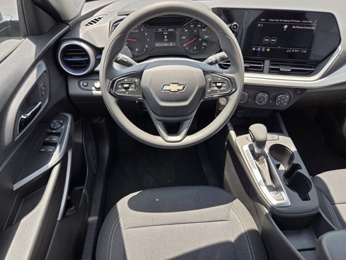New 2026 Chevrolet Trax LS FWD image 9