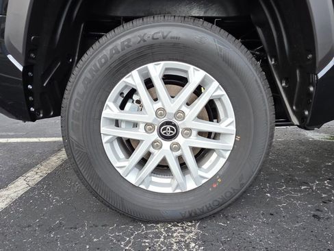 New 2026 Toyota Tundra SR5 AWD/4WD image 19