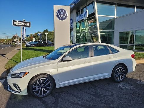 New 2026 Volkswagen Jetta SE image 1