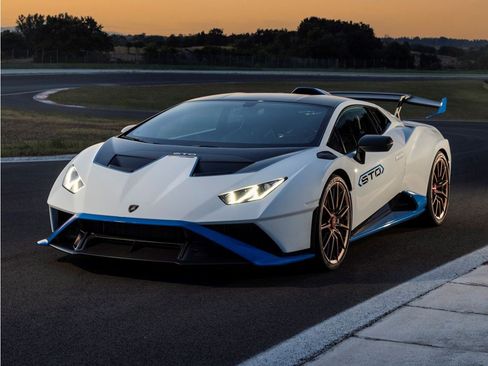 Used 2023 Lamborghini Huracan STO RWD image 1