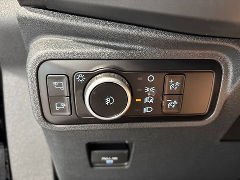 Used 2025 Ford Bronco Badlands AWD/4WD image 13