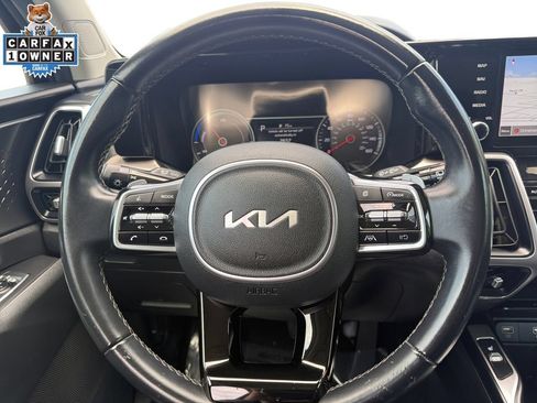 Used 2022 Kia Sorento S AWD/4WD image 12
