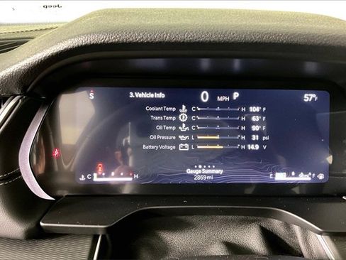 Used 2025 Jeep Grand Cherokee 4WD image 13