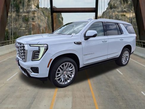 New 2026 GMC Yukon Denali w/ Sun & Power Step Package AWD/4WD image 3