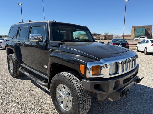 Used 2010 HUMMER H3 Alpha image 2