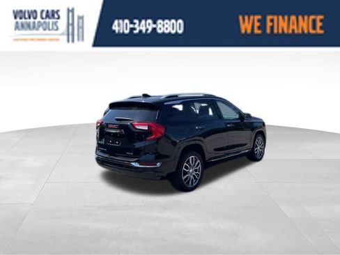 Used 2022 GMC Terrain Denali w/ Denali Premium Package AWD/4WD image 8