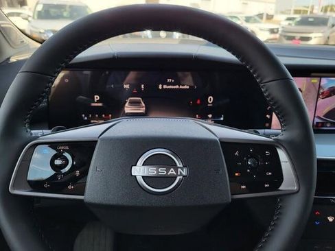 New 2025 Nissan Murano SL image 10