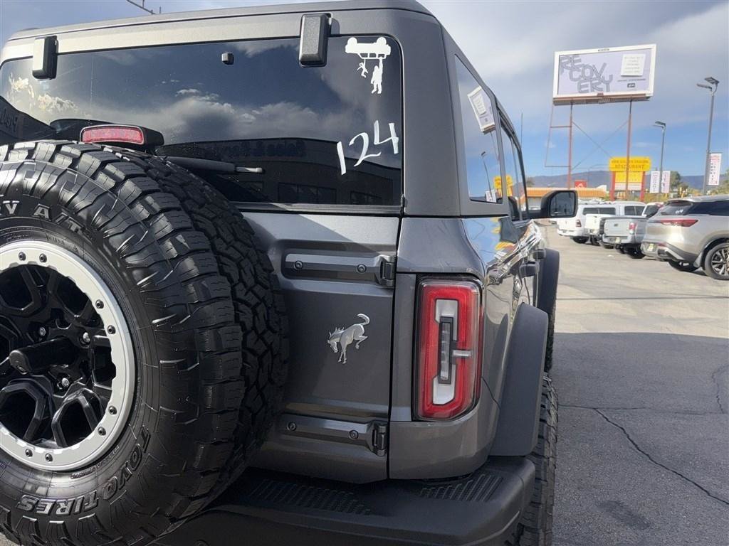 Used 2024 Ford Bronco Badlands AWD/4WD image 21