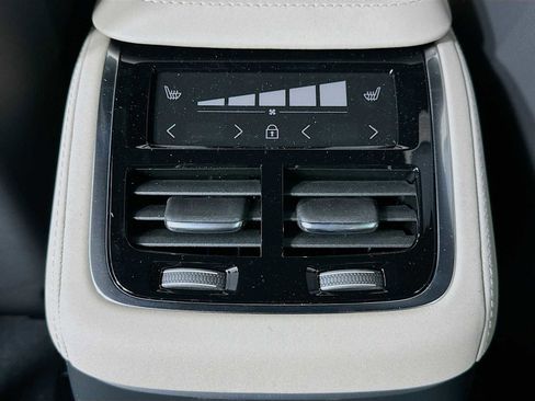 New 2026 Volvo XC90 T8 Plus image 23