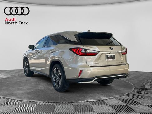 Used 2018 Lexus RX 350L Luxury w/ Accessory Package FWD image 3