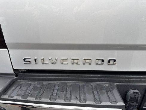Used 2015 Chevrolet Silverado 2500 LT w/ LT Convenience Package AWD/4WD image 17
