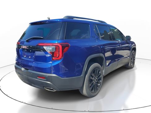 Used 2023 GMC Acadia SLE w/ Elevation Edition FWD image 5