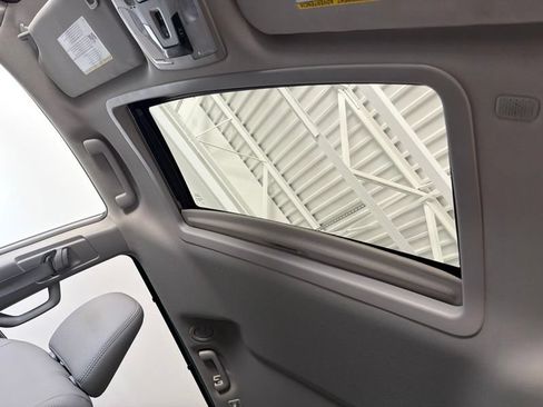 Used 2020 Toyota Sienna XLE w/ XLE Navigation Package FWD image 29