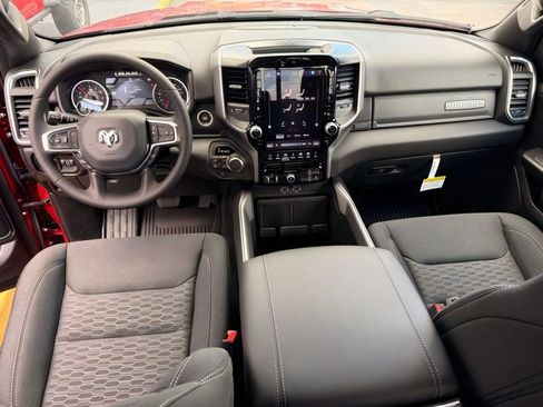 New 2026 RAM 1500 Big Horn AWD/4WD image 20
