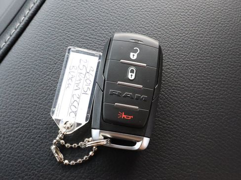 New 2025 RAM 2500 Tradesman image 30