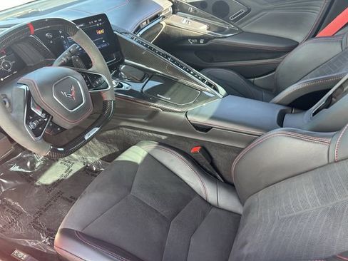 Used 2025 Chevrolet Corvette Z06 w/ Stealth Interior Trim Package RWD image 5