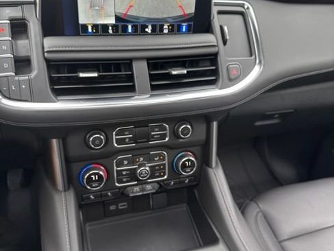 Used 2023 Chevrolet Tahoe Z71 w/ Luxury Package AWD/4WD image 31