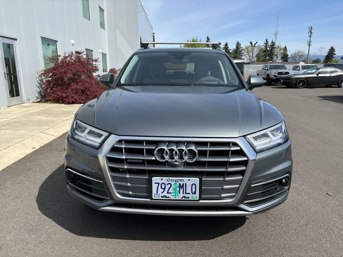 Used 2020 Audi Q5 Prestige w/ Prestige Package image 7