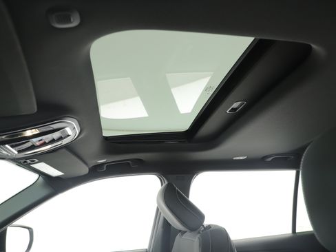 Used 2025 Jeep Grand Cherokee L Laredo w/ Luxury Tech Group I image 25